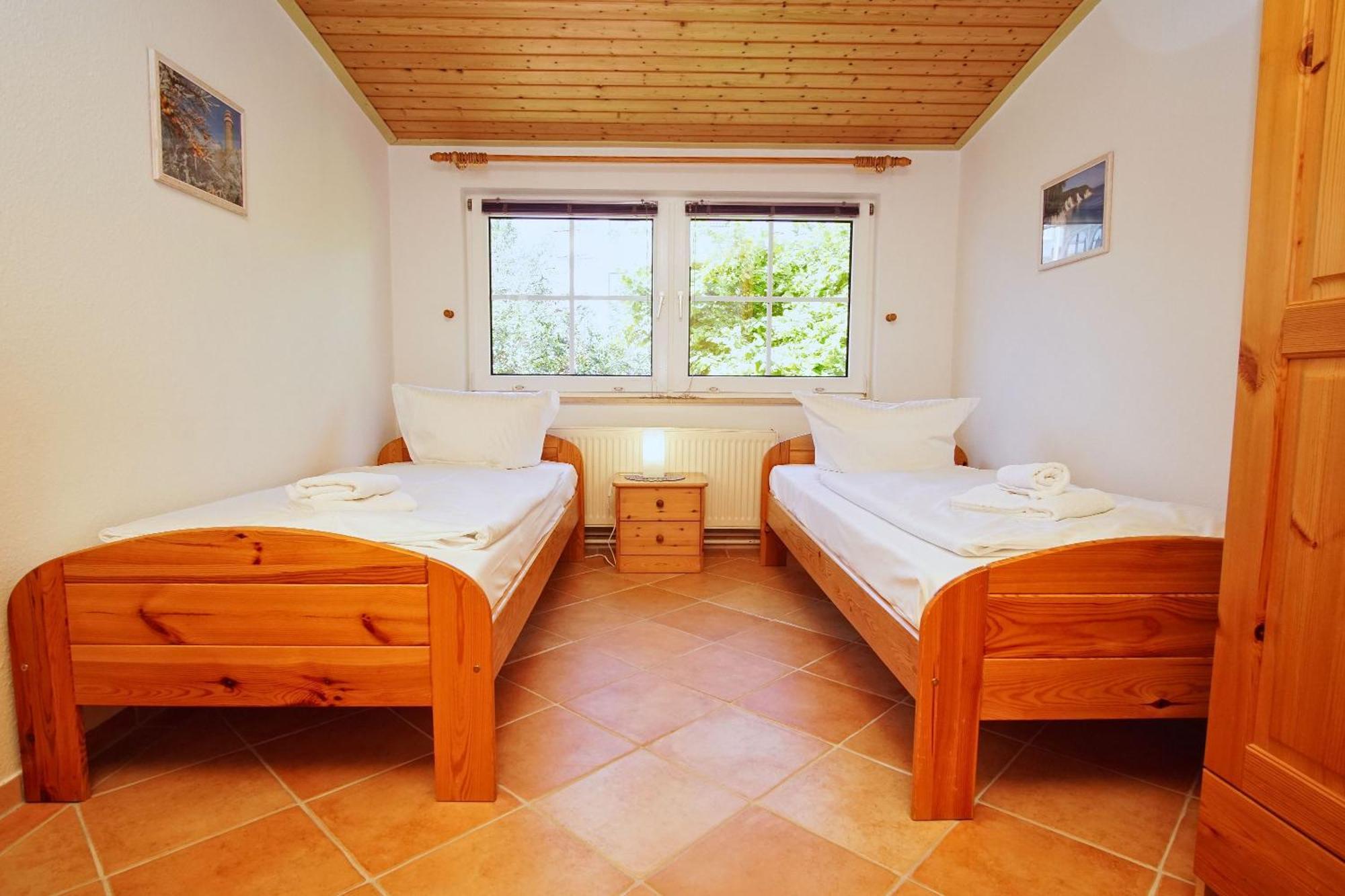 Zentral Aber Ruhig, Terrasse Mit Viel Gruen - Strandnahes Ferienhaus Luki Гьорен Екстериор снимка