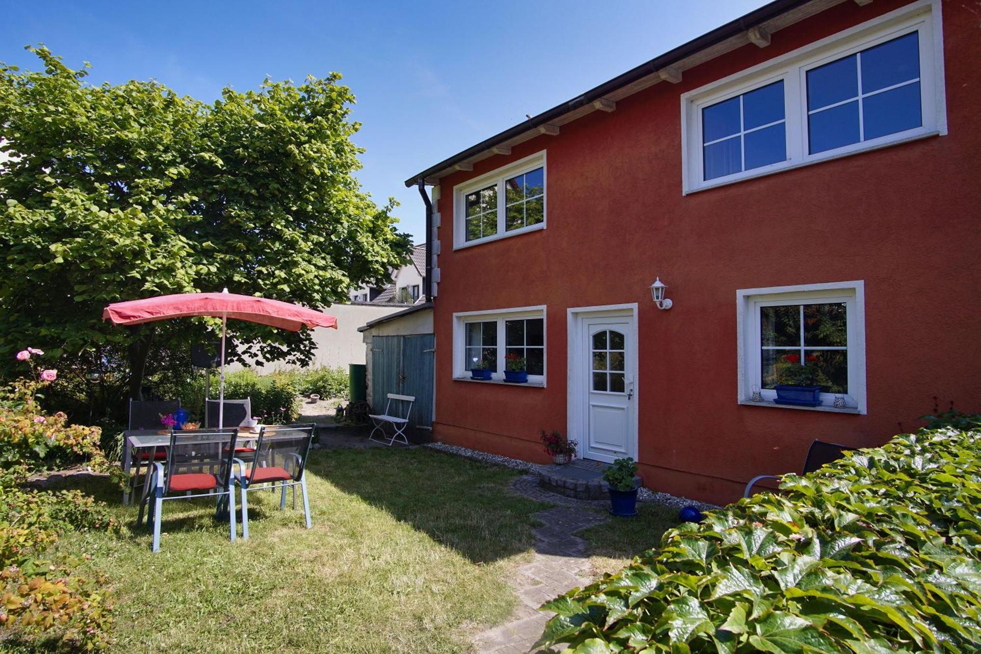 Zentral Aber Ruhig, Terrasse Mit Viel Gruen - Strandnahes Ferienhaus Luki Гьорен Екстериор снимка